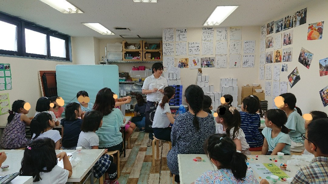 食品サンプル作りの様子