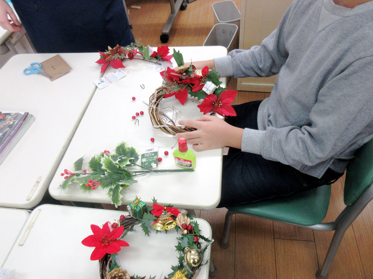 冬のリース作り