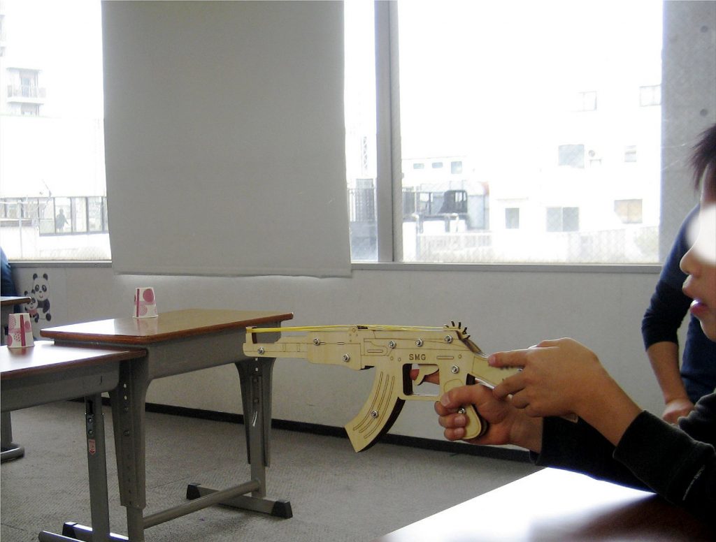 6連射本格ゴムでっぽう！